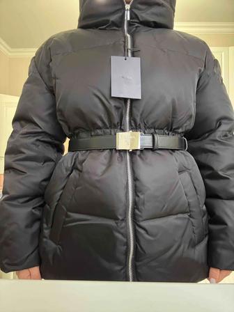 Женский пуховик