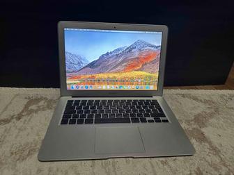 MacBook Air 13 дюймов отличное состояние