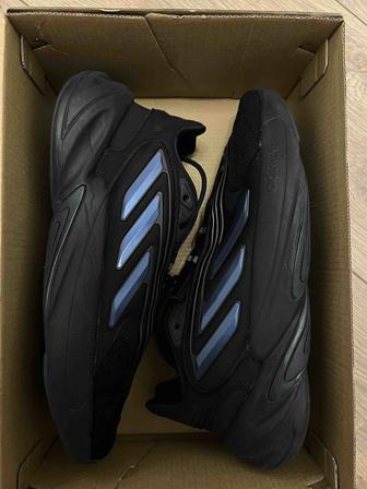 Трендовые кроссовки Adidas OZELIA