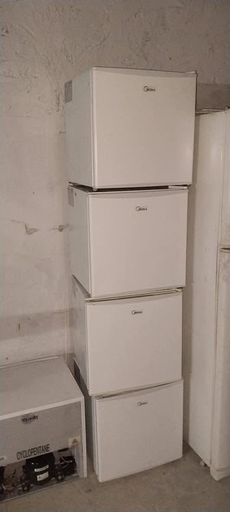 Продаю холодильники
