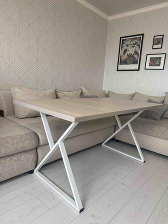 Продам стол в хорошем состоянии бу