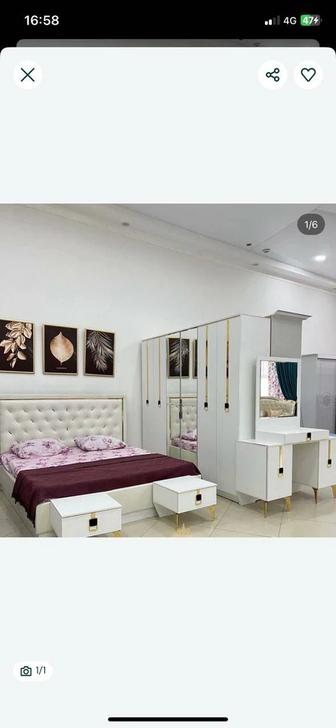 Спальный гарнитур