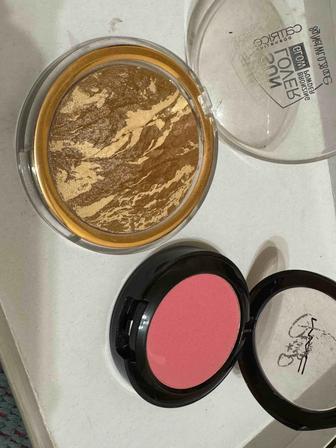 Косметика, палетка теней, бронзер, румяна, хайлайтер