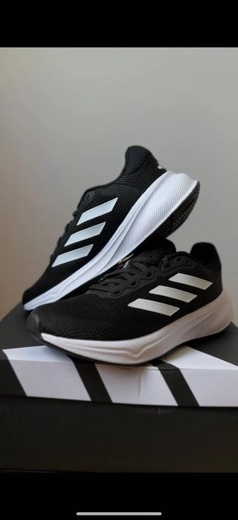 Продам кроссовки новые Nike,Adidas