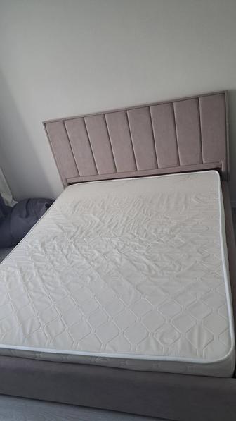 Кровать в отличном состоянии