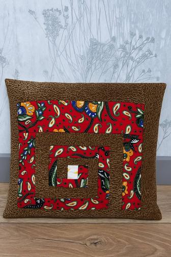 Декоративная подушка