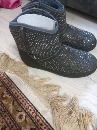 Натуральные угги с блестками,зима осень с