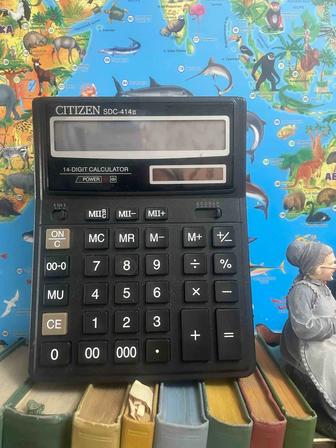 Бухгалтерский настольный калькулятор