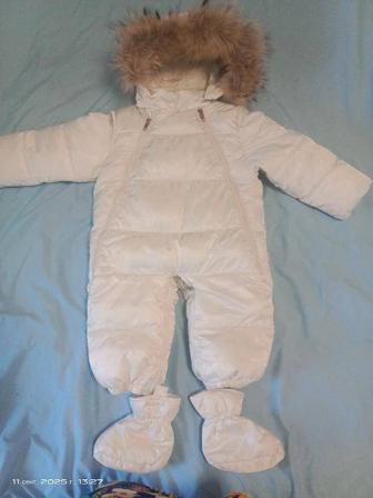 Продам зимний комбинезон трансформер на девочку от 6мес до 1,5года
