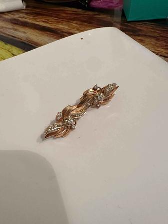 золото желтое красное