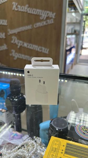 Оригинальная зарядка на айфон