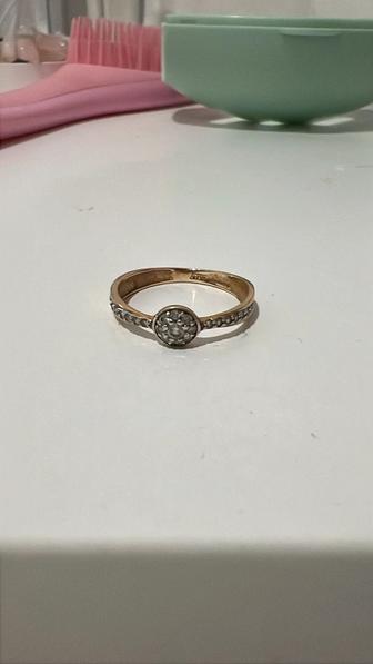 Продам золотое кольцо