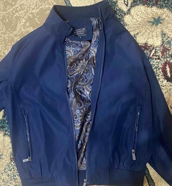 Ветровка мужская,темно-синяя.