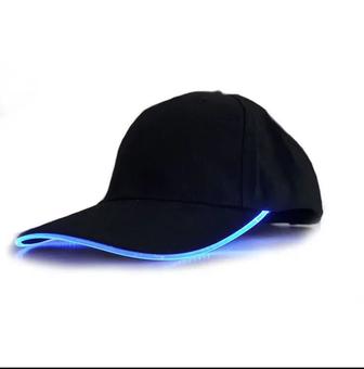 Led Кепка с синим отражением