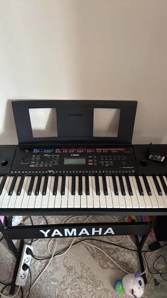 Синтезатор Yamaha PSR-e 263
