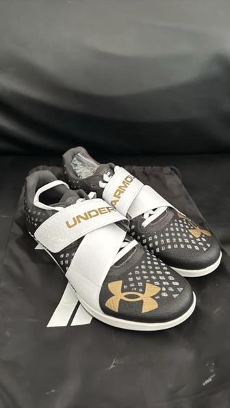 Шиповки для прыжков Under Armour hovr skyline LJ