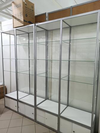 Продам стеклянные витрины