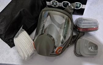Фильтрующий противогаз, в комплекте, новый