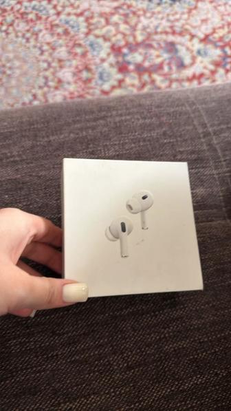 Наушники AirPods Pro