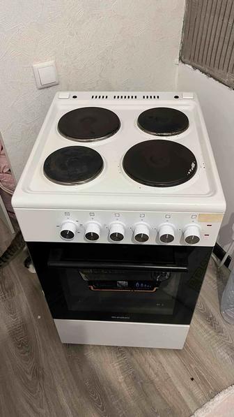 Электро плита с духовкой