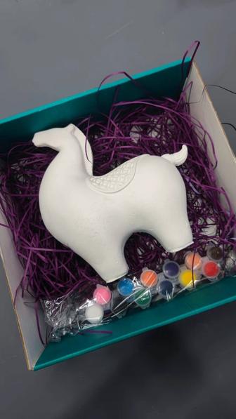 Копилка гипсовая Лошадка с красками