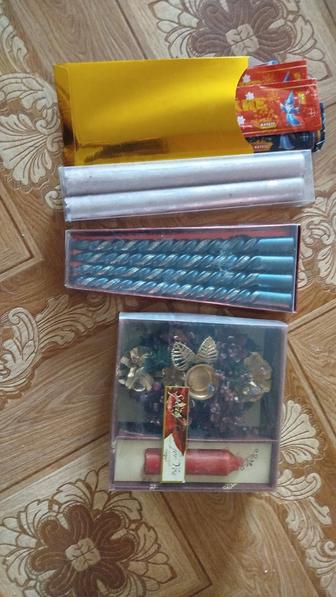 Свечи, новогодний декор
