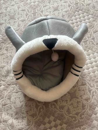Лежанка для кошки
