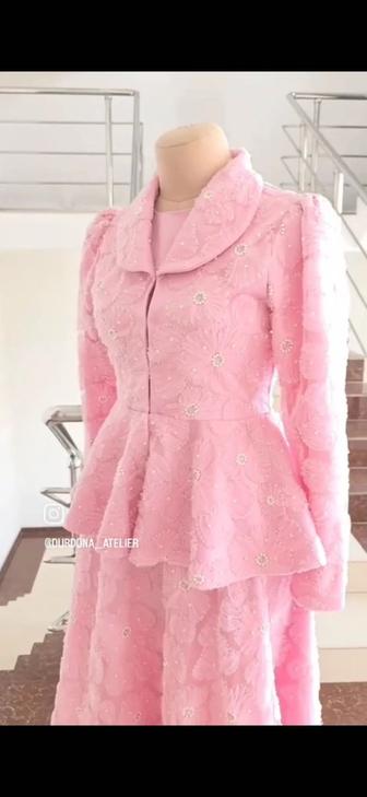 Женское платья