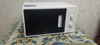 Продам микроволновую печь Самсунг