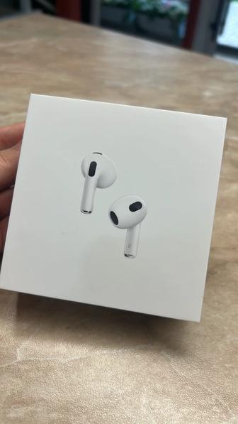 Продам AirPods 3