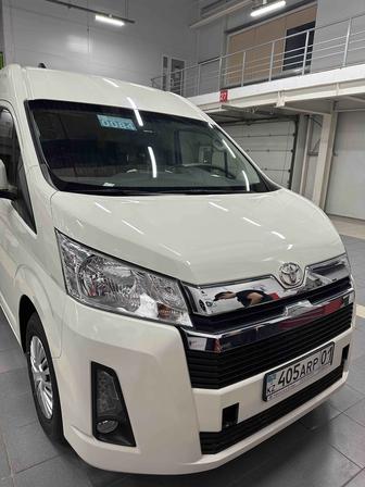 Сдам в аренду новый Toyota Hiace 2024 года с водителем