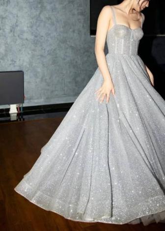 Продам платье пышное вечернее