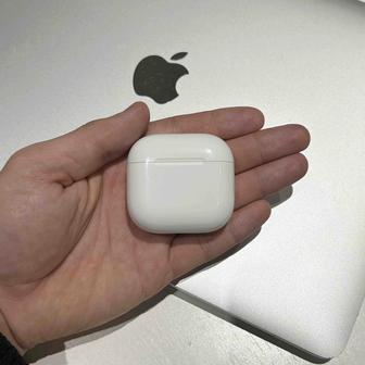 Зарядный кейс AirPods 4 ANC с шумоподавлением / Оригинал