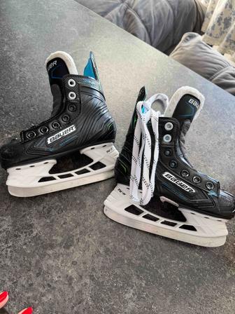 Продам коньки для ребенка