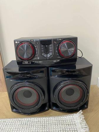 Музыкальный центр