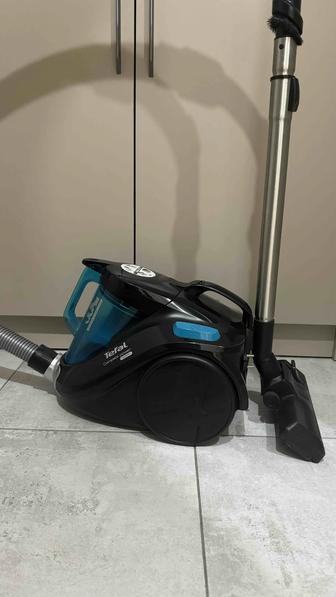 Срочно продам пылесос Tefal