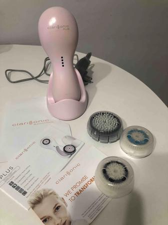 Clarisonic Pro система очищения для кожи лица и тела.