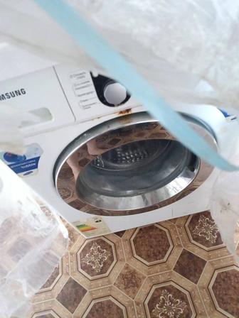 Продам стиральную машинку
