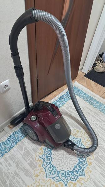 Продам пылесос артель
