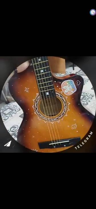 Гитара Ей 4 месяца играла недолго