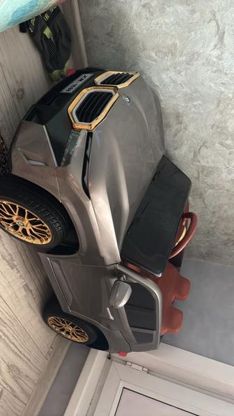 Продаем машину для малышей