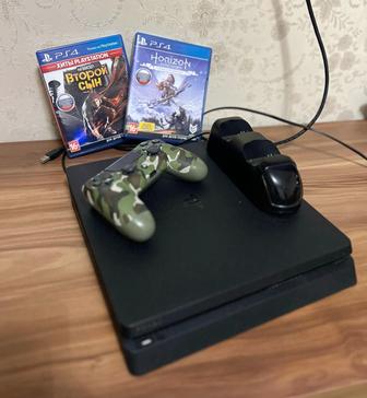 Продаю PlayStation 4