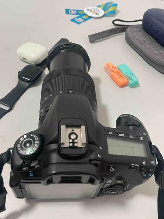 Canon EOS 60D зеркальный фотоаппарат универсальный объектив 18-135 мм