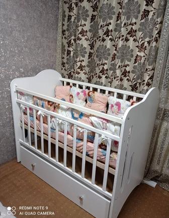 Продам детскую кроватку