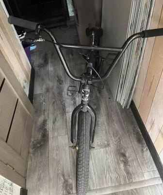 Велосипед BMX в нормальном состоянии