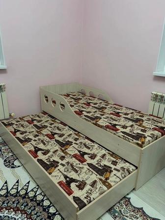 Детский мебельный комплект