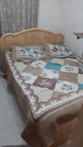 Продам 2х спальную кровать. Размер 180 х 200