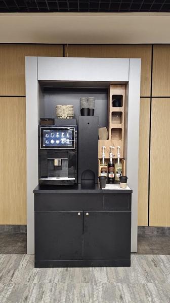 Вендинговый кофейный аппарат