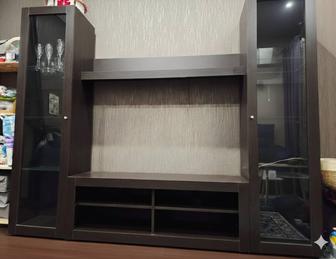 Продаётся стильный шкаф в гостиную