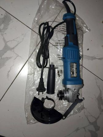 Продам болгарку фирмы Makita